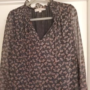 WOMEN'S SIZE MEDIUM BLACK FLORAL CHIFFON TOP WITH RUFFLE SLEEVES  BY LOFT